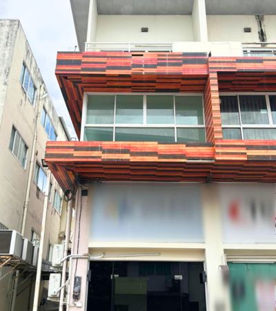 อาคารพาณิชย์ 3.5 ชั้น (CBP) ใกล้สถานกงสุลสหรัฐฯ เหมาะสำหรับทำออฟฟ