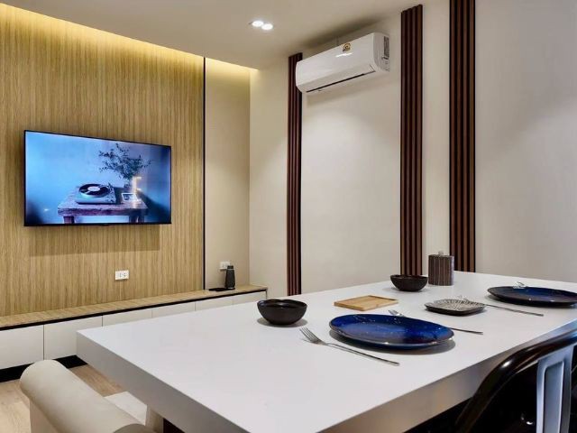 ศรีธนาคอนโด 1 ห้องรีโนเวทใหม่เอียม 2 ห้องนอน ใกล้ห้างเมญ่า ถ.นิมม