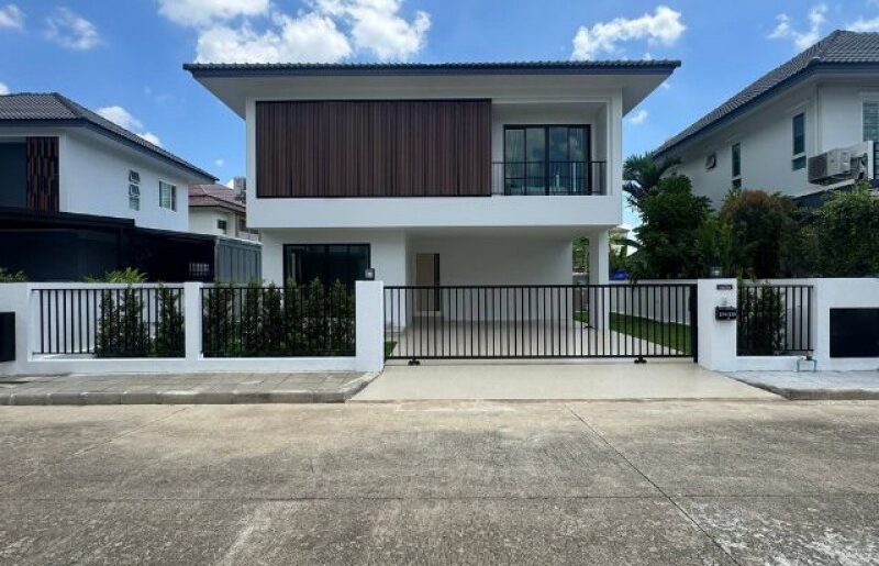 บ้านเดี่ยวในโครงการ ภูฟ้าการ์เด้นโฮม โครงการ 4 พร้อมเฟอร์บิ้วท์อิ
