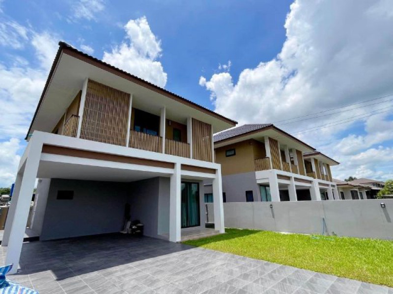 บ้านเดี่ยว 2 ชั้น นอกโครงการ สภาพใหม่มาก บรรยากาศเงียบสงบ เป็นส่ว