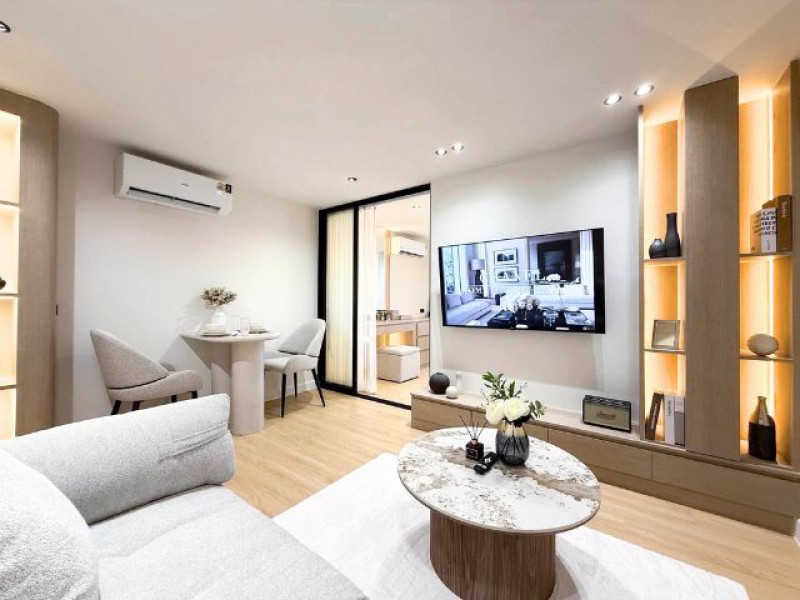 ศรีธนาคอนโด 2 ห้องใหม่แต่งครบ พร้อมเฟอร์ วิวเมือง บรรยากาศร่มรื่น