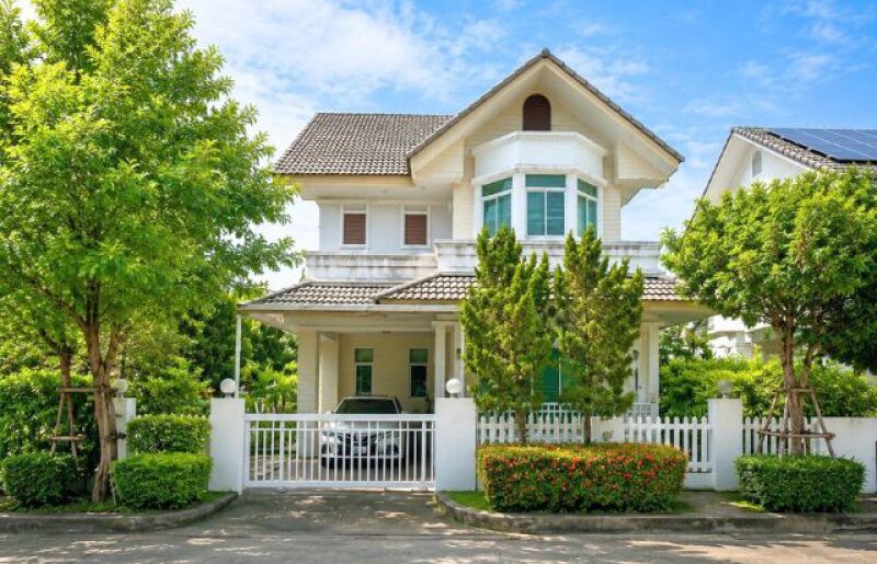 บ้านเดี่ยวหลังมุม ในโครงการปาล์ม สปริงส์ คันทรีโฮมส์ หายากมาก