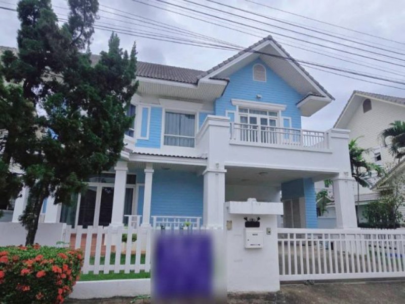 บ้านเดี่ยวพร้อมอยู่ ในโครงการปาล์มสปริงส์คันทรีโฮมส์ ใกล้ รร.นานา