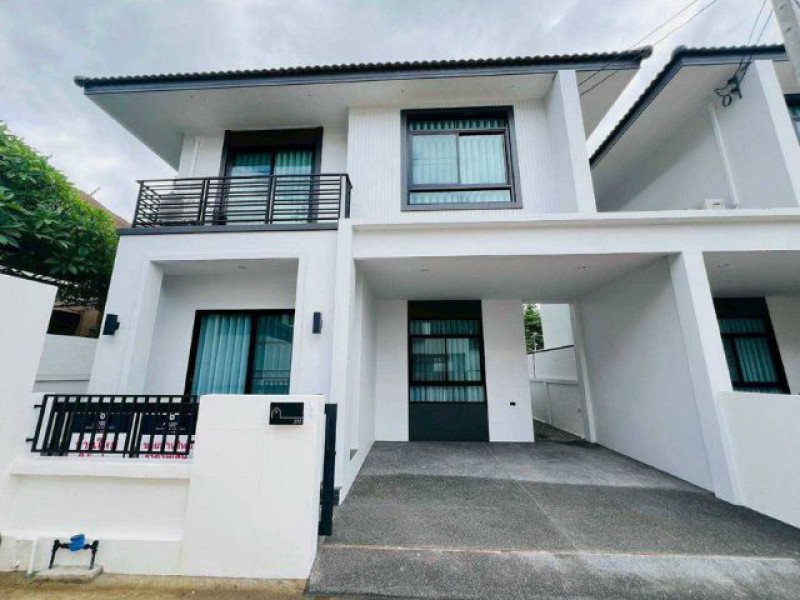 บ้านสร้างใหม่ 2ชั้น ทำเลบ้านแหวน ซอยธารเจริญ 6 เฟอร์นิเจอร์ครบทั้