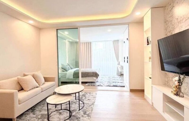 คอนโดนครพิงค์ ซิตี้วิว ห้องรีโนเวทใหม่ ตกแต่งพร้อมเข้าอยู่ ใกล้นิ