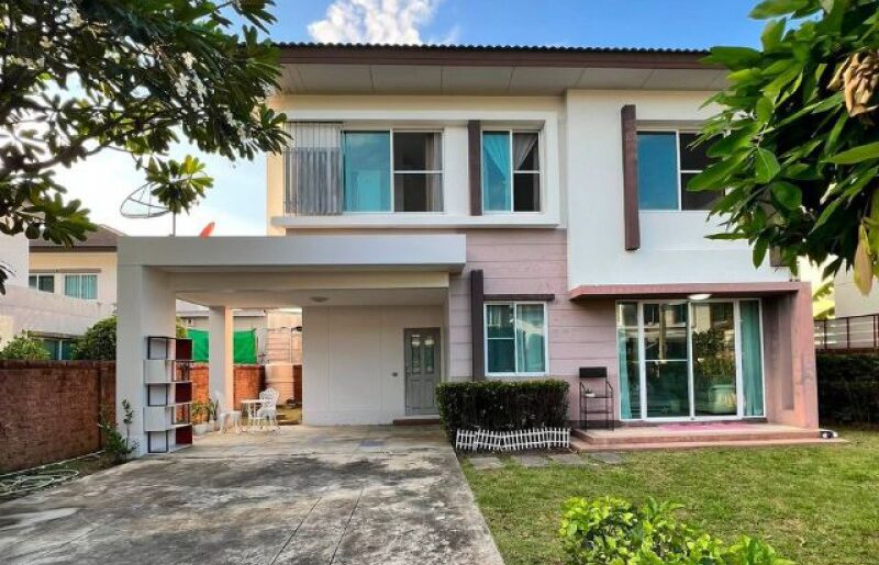 วรารมย์ เจริญเมือง (Q-House) บ้านเดี่ยวบรรยากาศร่มรื่นน่าอยู่ เฟอ