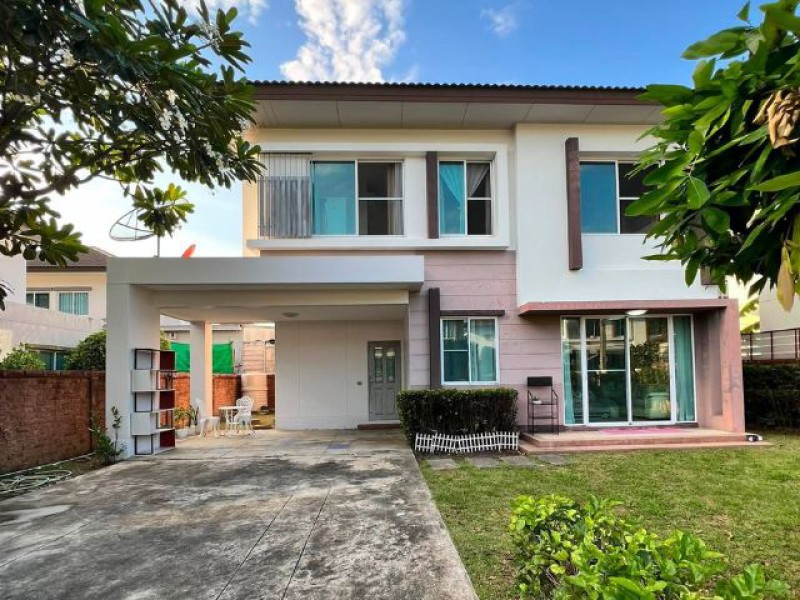 วรารมย์ เจริญเมือง (Q-House) บ้านเดี่ยวบรรยากาศร่มรื่นน่าอยู่ เฟอ