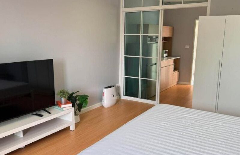 103 เซ็นทรัล คอนโด ห้องมุม วิวสวน บรรยากาศเป็นส่วนตัว เฟอร์นิเจอร