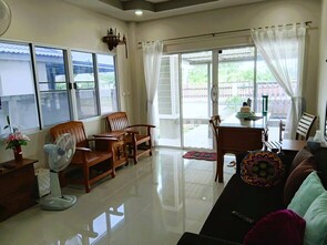 บ้านเดี่ยว ขาย ใกล้สนามบินเพียง15-20นาที ใกล้เมืองเชียงใหม่ ถูกกว่าโครงการใกล้เคียง ใกล้เมืองเชียงใหม่ บ้านใหม่สร้างเสร็จพร้อมอยู่สารภี