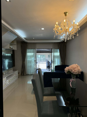 ทาวน์โฮม ขาย ทาวน์โฮม3ชั้นใกล้นครอินทร์ 出售房屋｜拉玛5路 BaanKlangMuangRatchaphruek–Rama5 บ้านกลางเมืองราชพฤกษ์–พระราม5 出售三层联排别墅