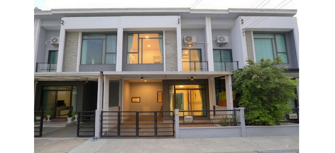 ทาวน์โฮม ขาย ทาวน์โฮมพลีโน่บางกรวย ทาวน์โฮมAPนนทบุรีราคาคุ้ม ถูกคุ้มกว่าทุกหลังในโครงการ ทาวน์โฮมพลีโน่ปิ่นเกล้าจรัญ ราคาถูกเพียง3.4ล้าน